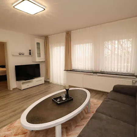 Cosy In With Balcony *
