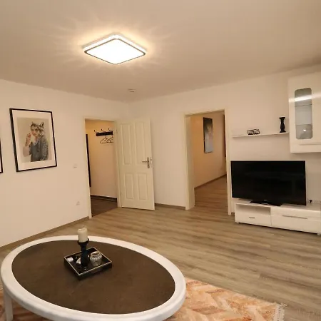 Cosy In With Balcony Apartamento *